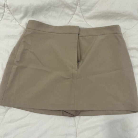 Abercrombie & Fitch Scarlett Mini Skort - Picture 2 of 5